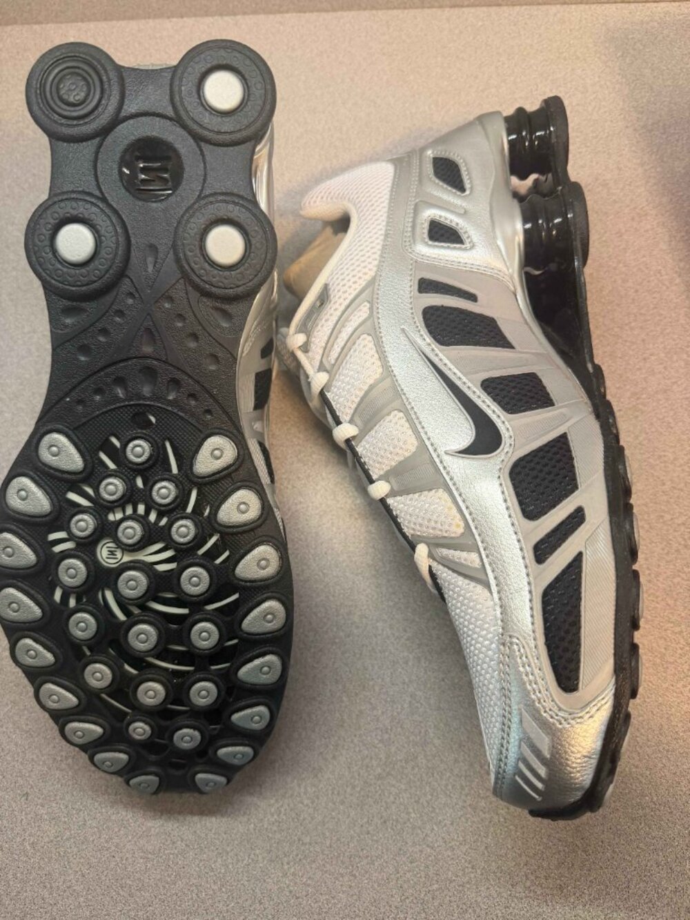 Nike Shox Turbo 3.2 SL – Men’s 11 – White/Black/Silver – NEW w/ Box - Picture 4 of 6